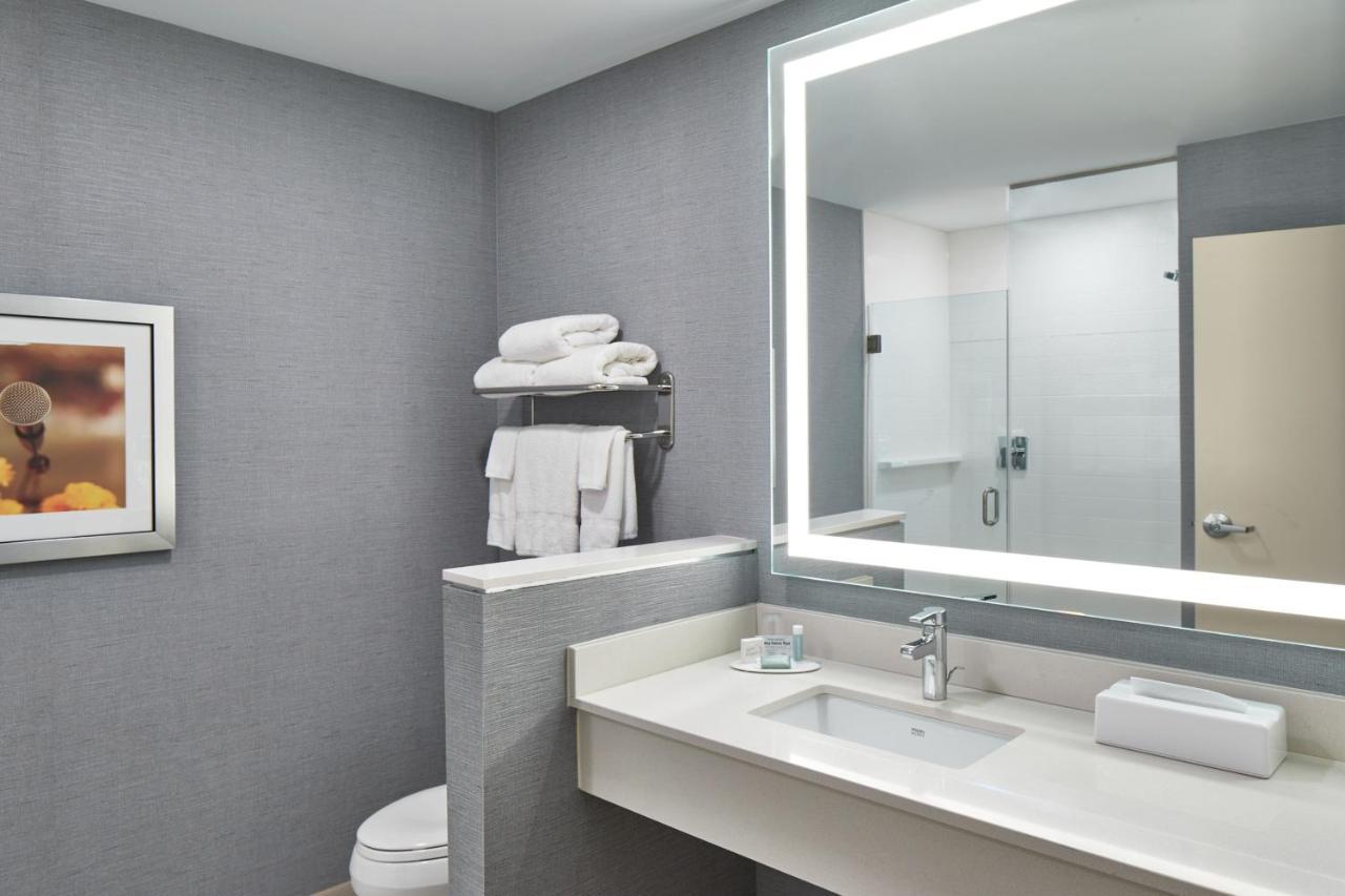 Fairfield Inn And Suites By Marriott Nashville Downtown/The Gulch Bagian luar foto